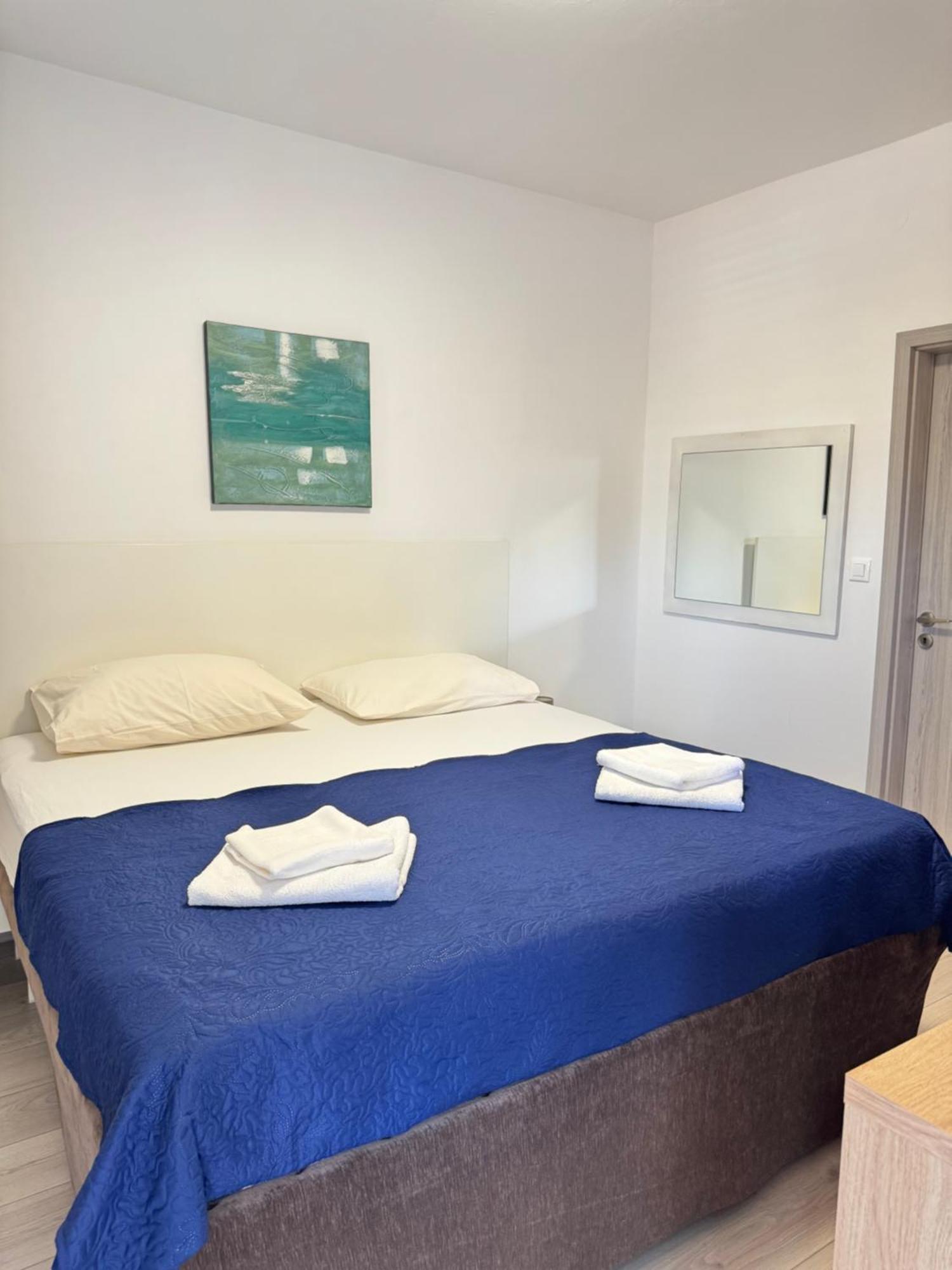 Apartament Gitara *
